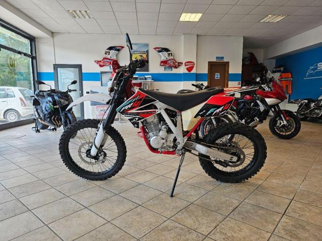 AJP PR4 125 Supremoto Pro 2.500km 2018 GUIDA A1 - Foto 3