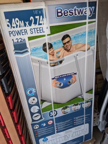 PISCINA BESTWAY 5,49 X2,74 X 1,22 NUOVA CON POMPA A SABBIA