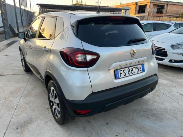 RENAULT Captur dCi 8V 110 CV Start&Stop Energy Initiale Paris rif. 23931295 - Foto 3