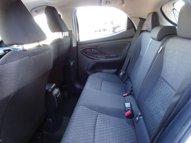 Toyota Yaris 4ª serie 1.5 Hybrid 5 porte Active - Foto 9