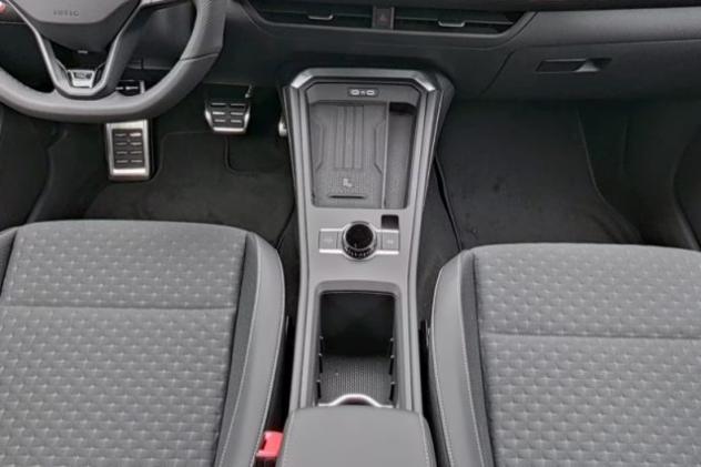 VOLKSWAGEN T-Roc 1.5 eTSI ACT 150 CV DSG R-Line rif. 23759123 - Foto 7