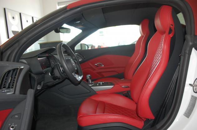 Audi R8 Spyder 5.2 V10 Performance rwd 570CV S Tronic - Foto 8