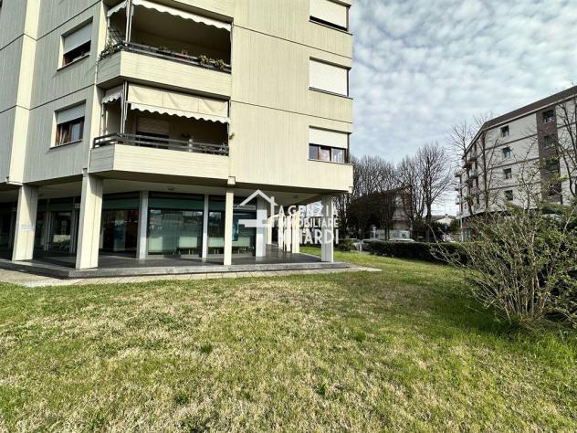 LUGO – ZONA STAZIONE | AMPIO IMMOBILE COMMERCIALE A REDDITO - Foto 10