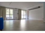 Luminosissimo studio open space disponibile a Roma per eventi e workshop