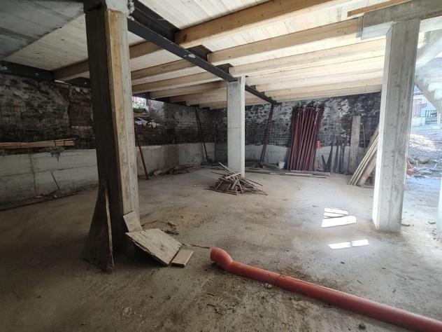 In baita in fase di ristrutturazione BILOCALE CON GIARDINO - Foto 12