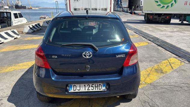 Toyota Yaris 1.3 5 porte Navi SOLO 125000 km - Foto 3