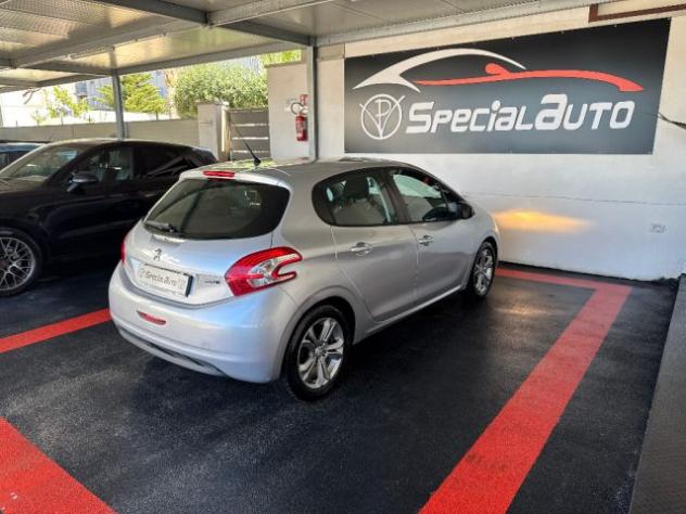 PEUGEOT 208 1.4 8V HDi 68CV 5p. Allure rif. 24146348 - Foto 5