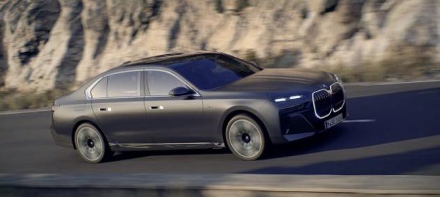 BMW 750 e xDrive Msport rif. 24050533