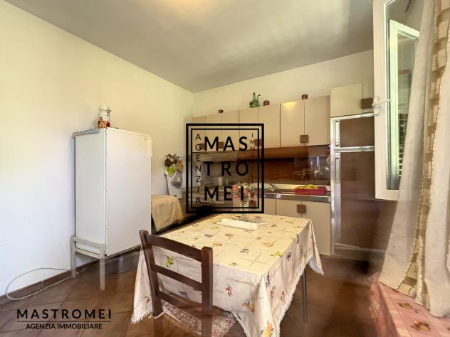 CASA INDIPENDENTE di 9 vani e di 300 mq (ALTOPASCIO) rif. 3404 - Foto 11