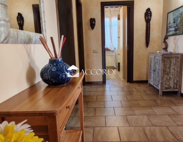 APPARTAMENTO di 7 vani e di 157 mq (SAN GIORGIO DELLE PERTICHE) rif. BL111 - Foto 18