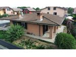 Villa di 198 m² con 4 locali e box auto doppio in vendita a Valera Fratta