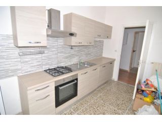 Quadrilocale in affitto a Livorno