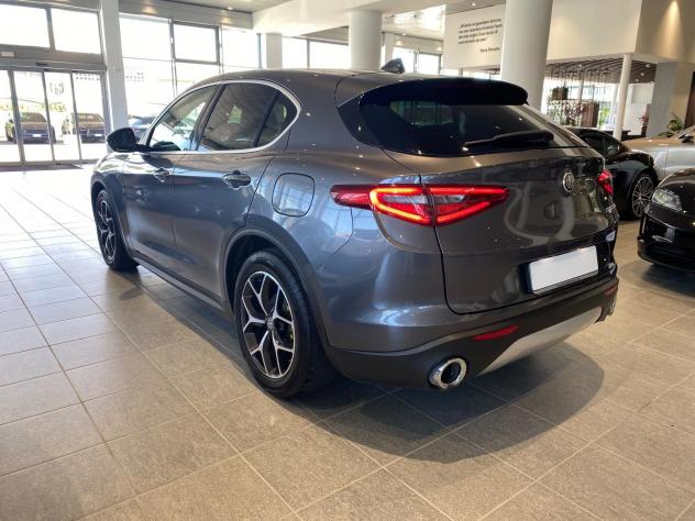 Alfa Romeo Stelvio 2.2 Turbo Diesel 190cv RWD Executive - Foto 7