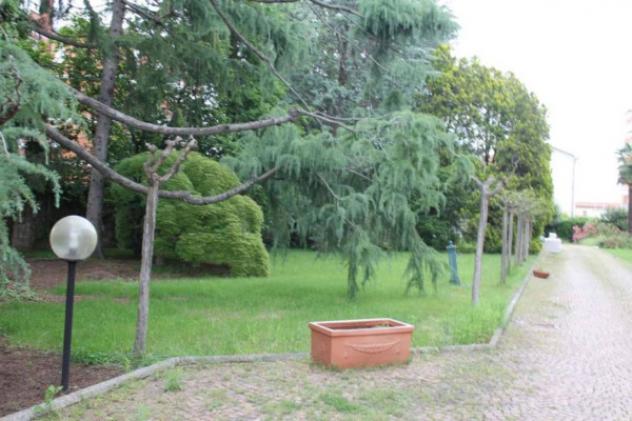 Immobile in asta di 303 m² con più di 5 locali e box auto doppio in vendita a Gallarate - Foto 5