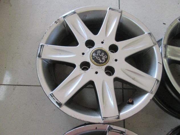 6JX14H2 ET25 SET 4 CERCHI IN LEGA DA 14 POLLICI 4 FORI PEUGEOT 208 1.4 G 70KW 5M 5P (2014) RICAMBIO USATO STRISCIATI DA VERNICIARE - Foto 2