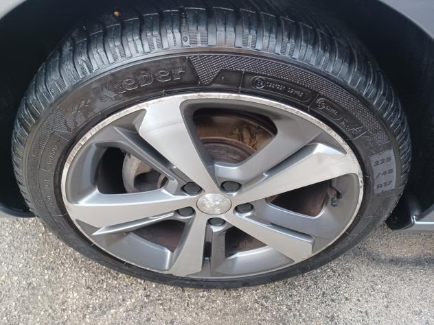 Peugeot 308 1..6 HDI 115CV ALLURE S.W. - Foto 5