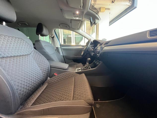 Škoda Superb Wagon 2.0 TDI EVO Executive 200 CV DSG - Foto 8