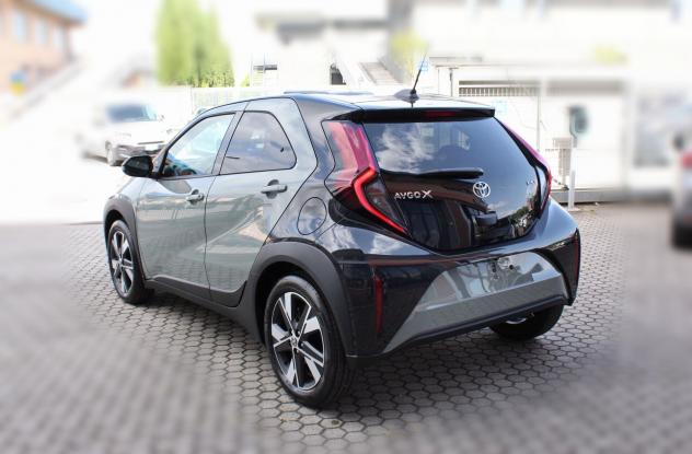 Toyota Aygo X 1.5 Hybrid 115 CV 5 porte Icon-KM0 - Foto 6