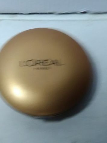 Specchio femminile da borsetta l'oreal paris luminoso