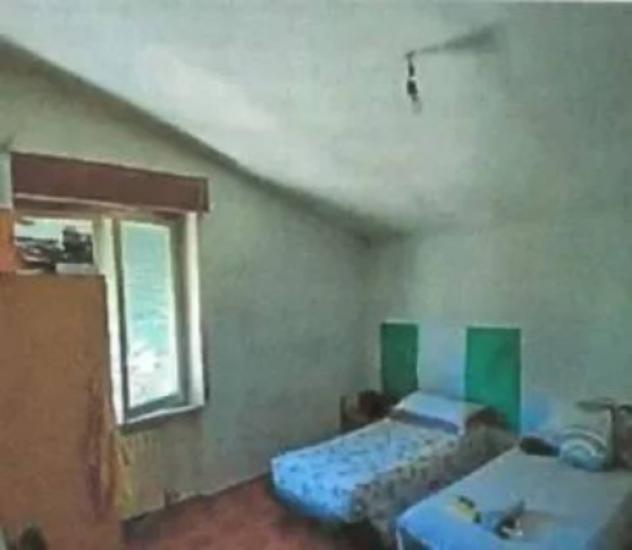 Immobile in asta di 121 m² con più di 5 locali in vendita a Castelraimondo - Foto 2
