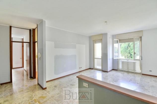 Appartamento di 105 m² con 3 locali e box auto in vendita a Desio - Foto 3