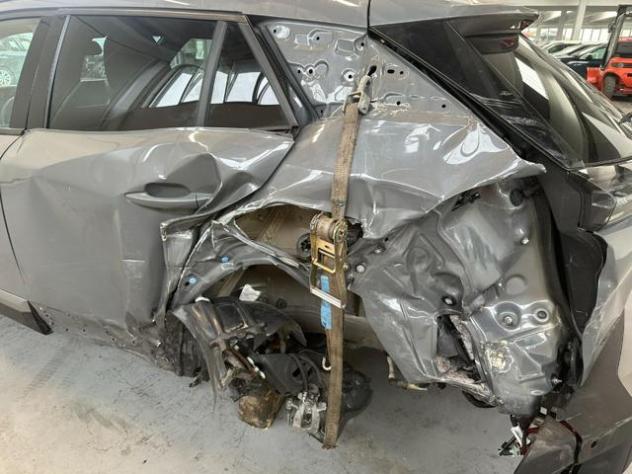 PEUGEOT 2008 HYBRID 136 E-DCS6 GT rif. 23992377 - Foto 9