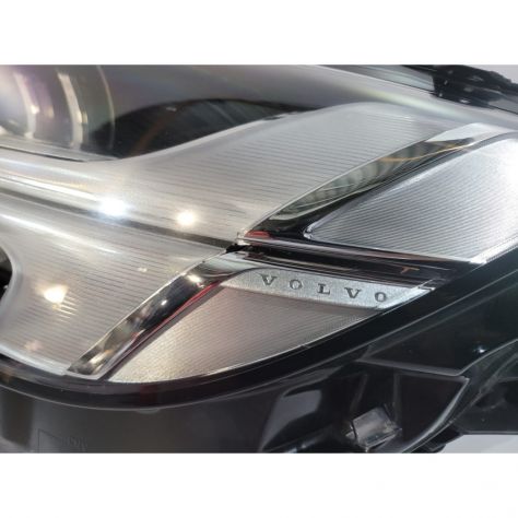 VOLVO V90 Faro ACTIVE HIGH BEAM - L 13569 - Foto 4