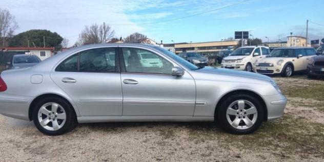 MERCEDES-BENZ E 270 e 270 cdi AVANGARDE rif. 23799319 - Foto 6