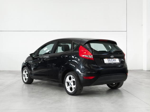 Ford Fiesta 1.2 82 CV 5 porte Titanium - Foto 4