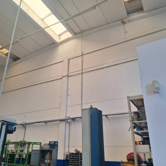 Immobile di 250 m² con 2 locali in affitto a Sassuolo - Foto 6