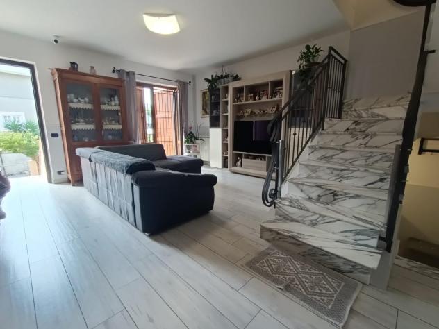 Villetta a schiera in vendita a Avenza - Carrara 200 mq Rif: 1330476 - Foto 4