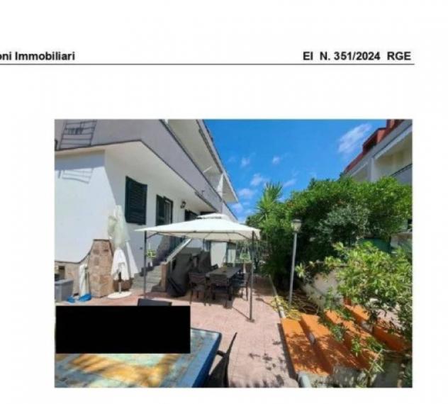 Immobile in asta di 210 m² con più di 5 locali e box auto in vendita a Giugliano in Campania - Foto 5