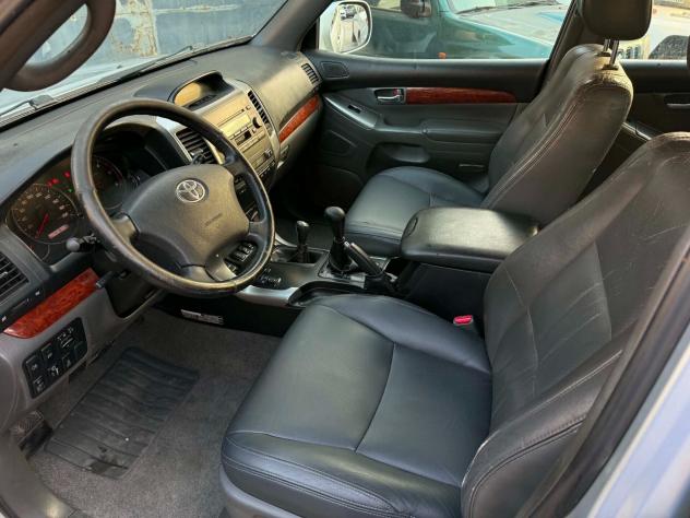 Toyota Land Cruiser 3.0 D-4D 16V cat 5 porte aut. 7 posti - Foto 10