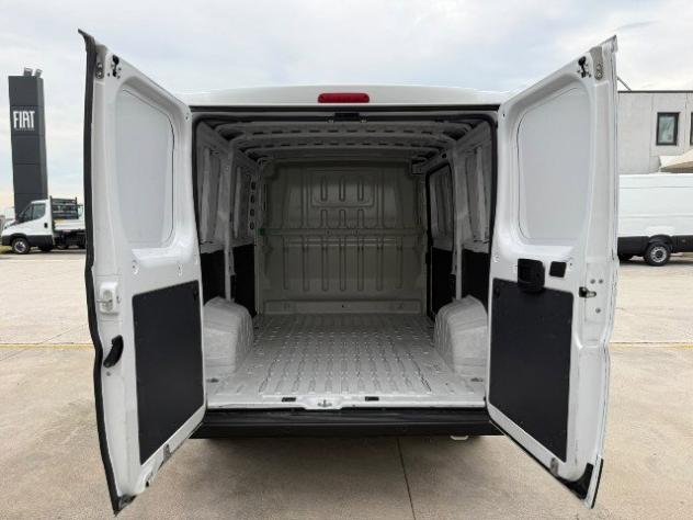Peugeot BOXER 30L1H1 140 - Foto 10