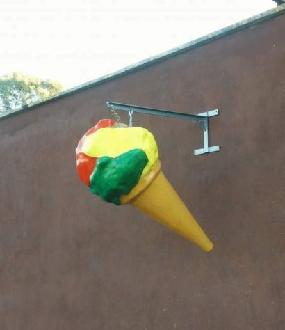 Insegna Gelato a bandiera di un cono gelato in vetroresina a BOLOGNA - Foto 2
