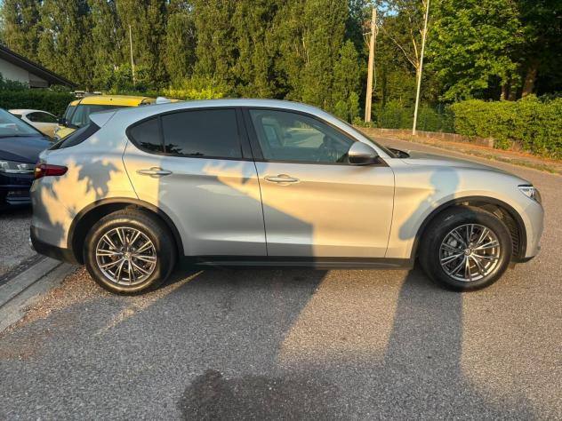 Alfa Romeo Stelvio 2.2 Turbodiesel 190 CV AT8 Q4 4x4 integrale - Foto 2