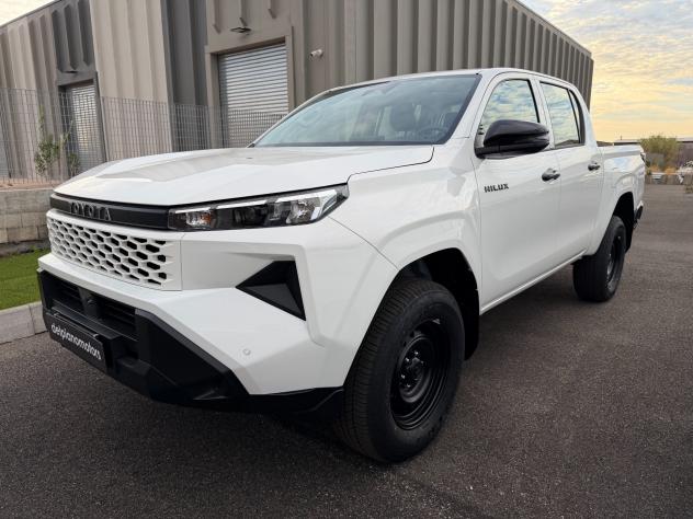 Toyota Hilux 2.8 D-4D A/T 4WD 48V 4 porte Double Cab KM ZERO