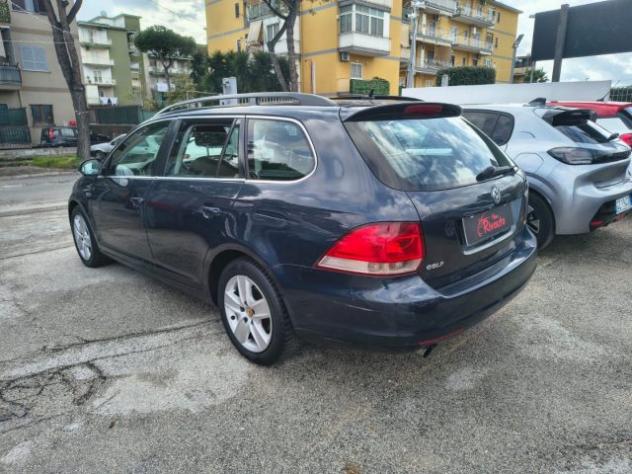 VOLKSWAGEN Golf Variant 1.6 TDI 105 CV Executive BlueMotion Technology rif. 23990126 - Foto 5