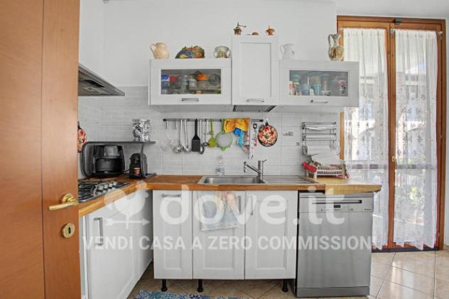 Appartamento di 87 m² con 3 locali e box auto in vendita a Castronno - Foto 5