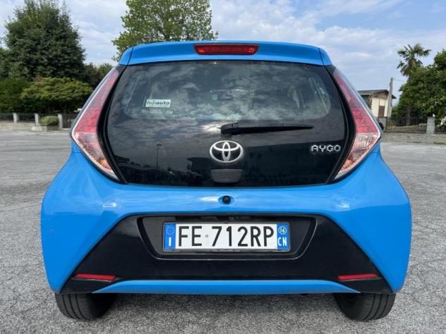 Toyota Aygo 1.0 VVT-i 69 CV 5p x-play NAVI + RETROCAMERA - Foto 4