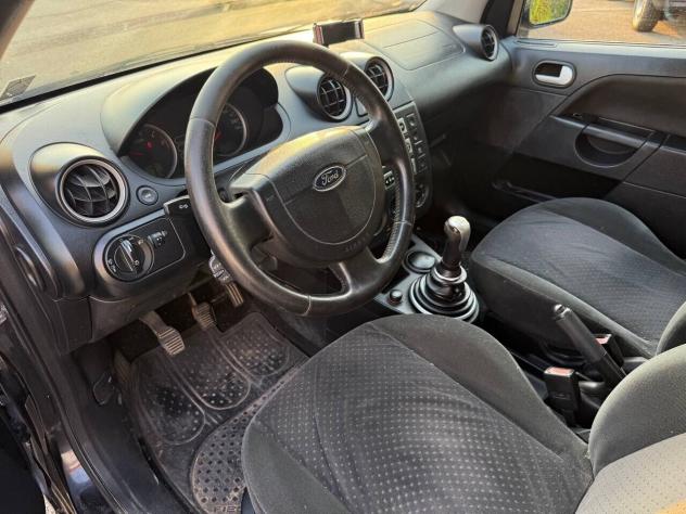 Ford Fiesta 1.4 TDCi 5p. Ghia - Foto 7