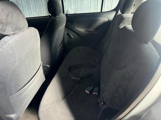 Toyota Yaris 1.0i 16V cat 5 porte Sol - Foto 9