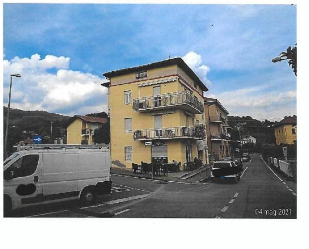 Immobile in asta di 110 m² con più di 5 locali e box auto in vendita a Olgiate Molgora - Foto 4