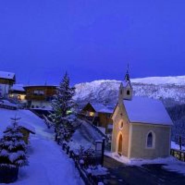 Hotel La Fradora S.a.s. di Pescollderungg Christian & C.