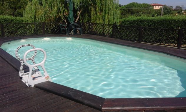 Vendo o affitto Terreno con piscina e roulotte