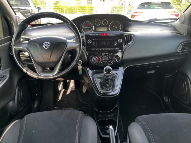 Lancia Ypsilon 1.2 69 CV 5 porte GPL Ecochic Platinum - Foto 5