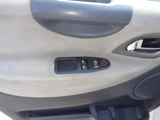 Fiat Scudo 2.0 MJT 6m 9 posti da vetrina - Foto 9