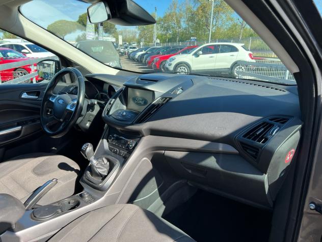 Ford Kuga 2.0 TDCI S&S Titanium - Foto 10