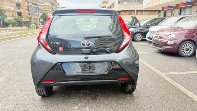 Toyota Aygo 1.0 VVT-i 72 CV 5 porte x-play MMT C.AUTOMATICO LED NAVI KAMERA PDC CERCHI 16 - Foto 5
