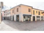 Cernusco s/N - centro storico: Bilocale in corte